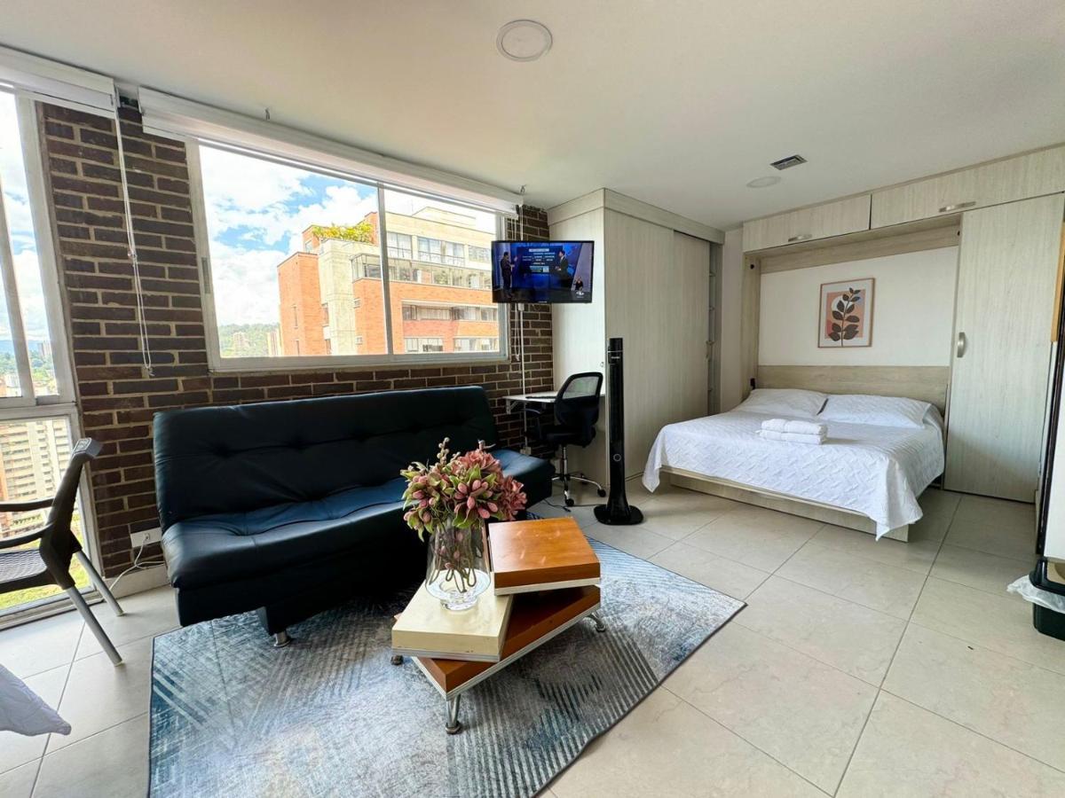 Apto Familiar In Poblado Apartment Medellín